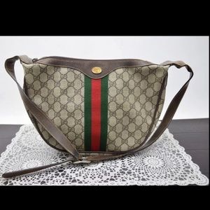 Vintage Gucci shoulder bag purse